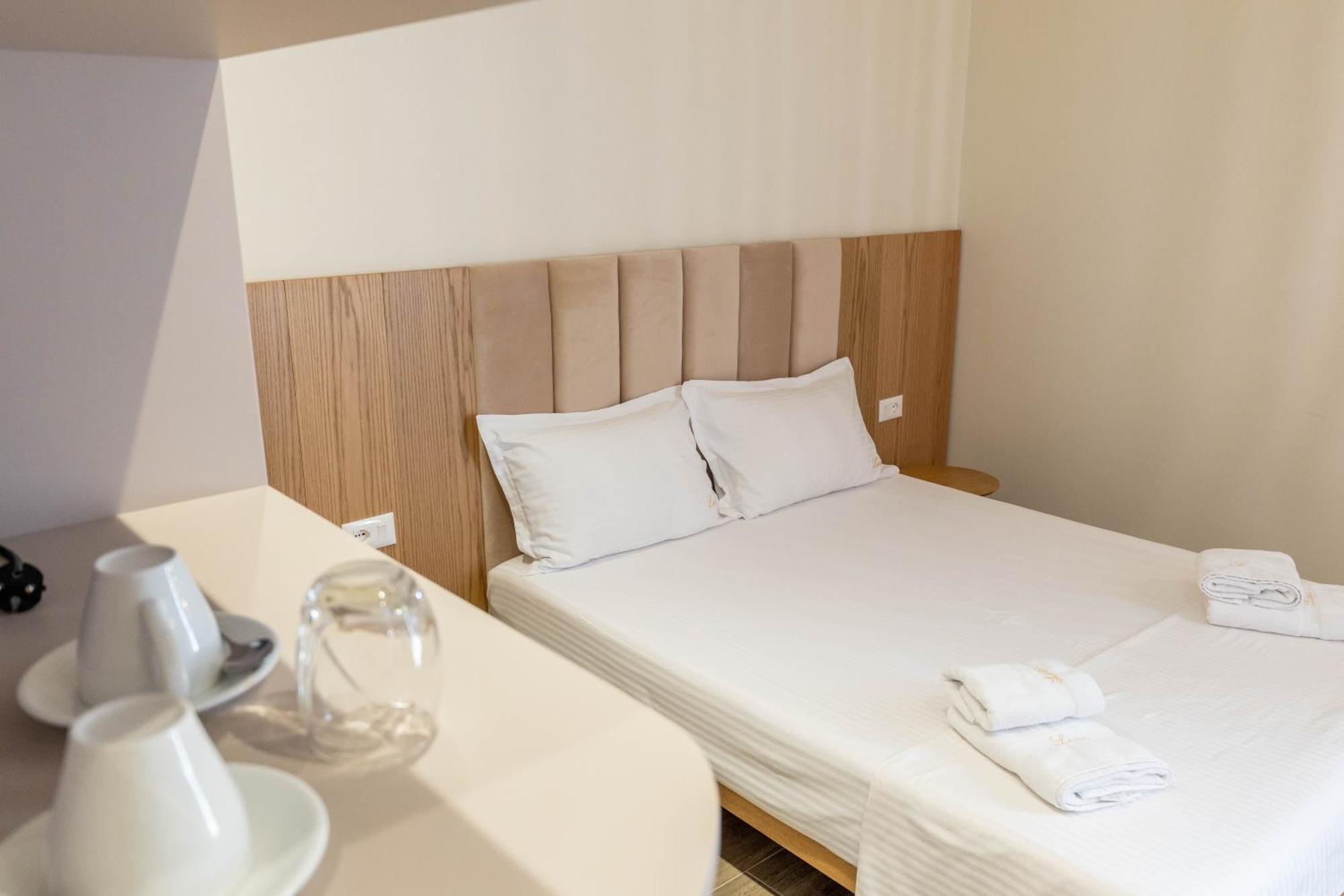 Mari Al Deluxe Hotel Sarandë