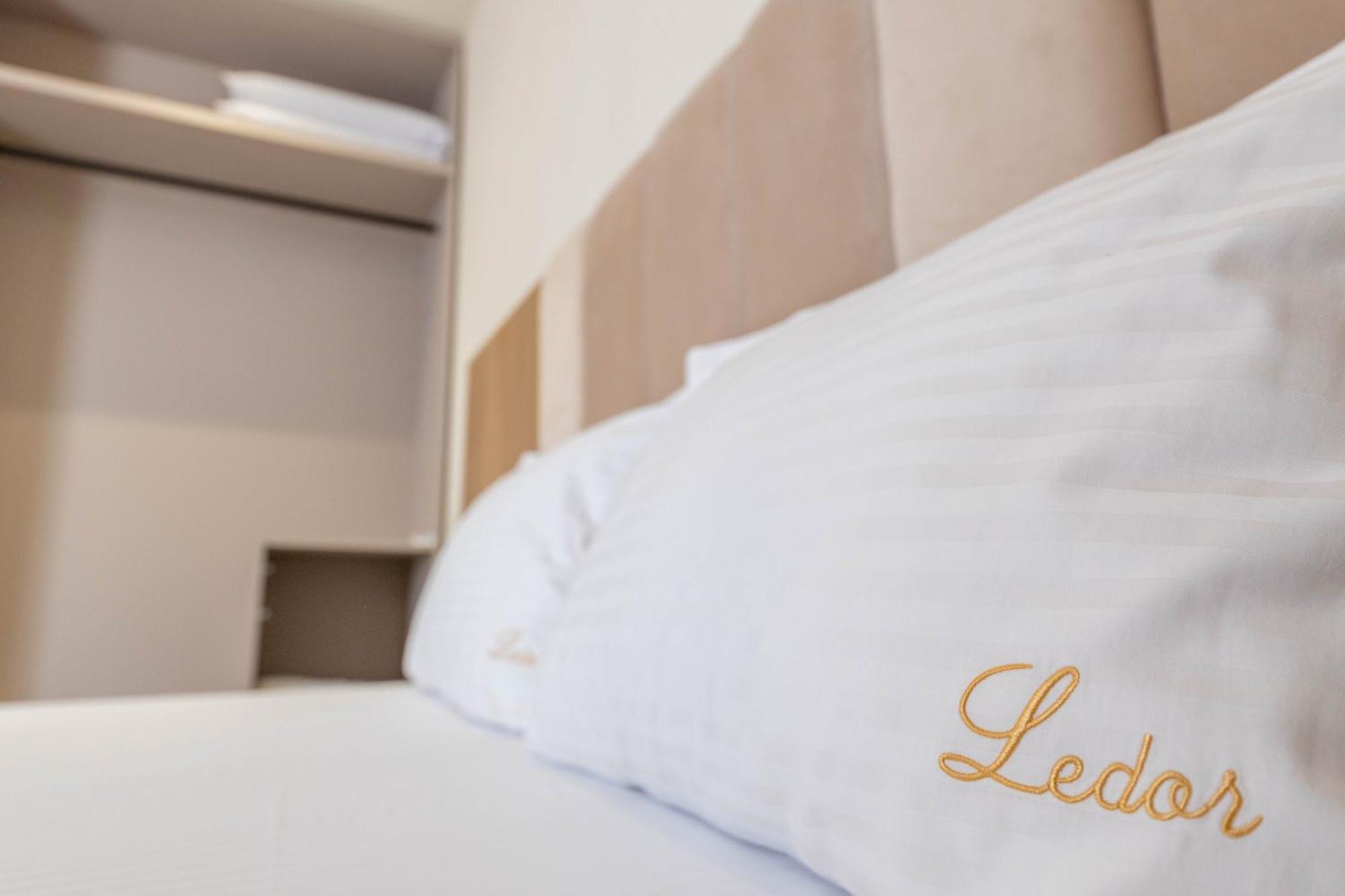 Hotel Mari Al Deluxe 4*