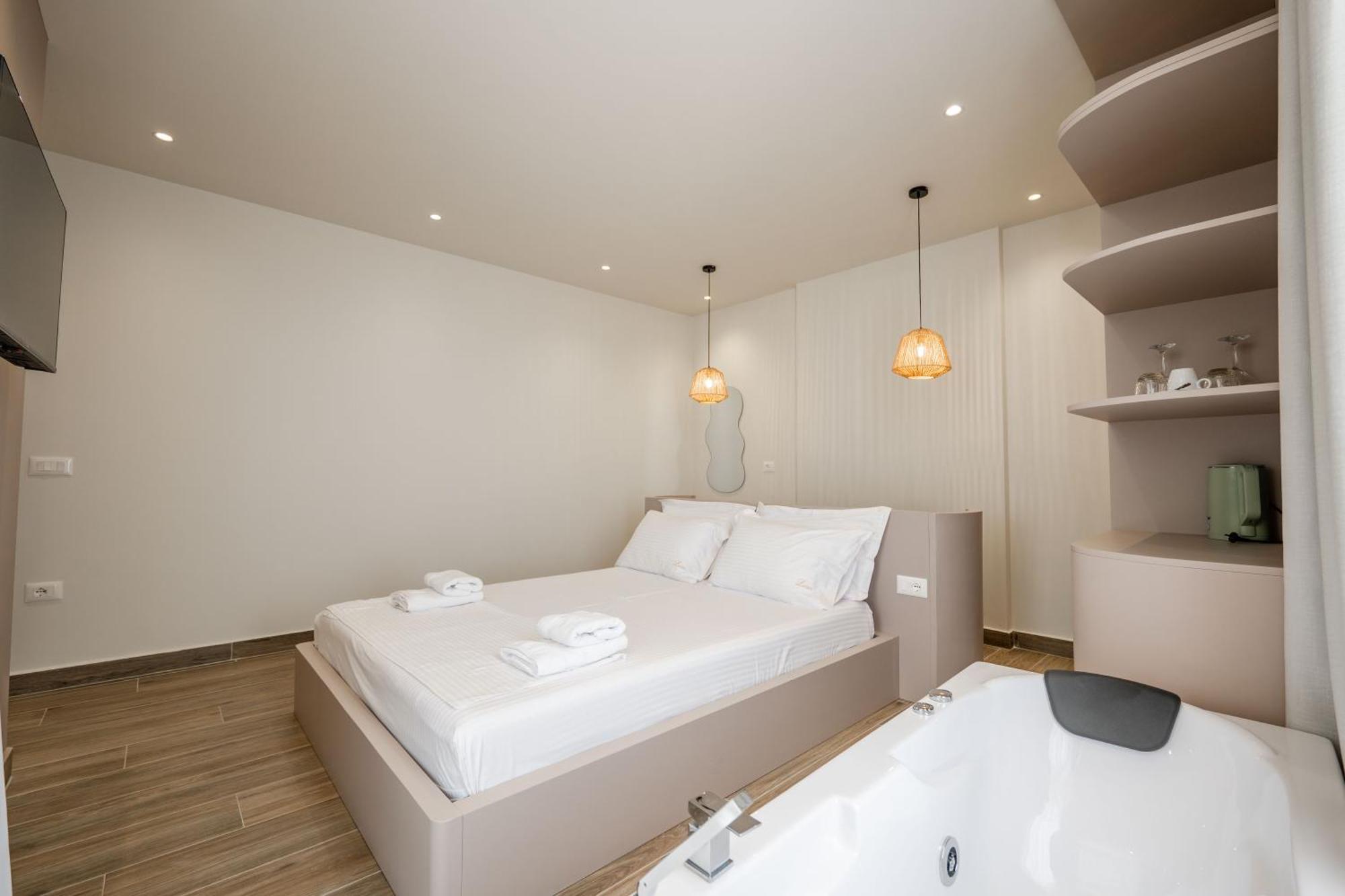 Mari Al Deluxe Hotel