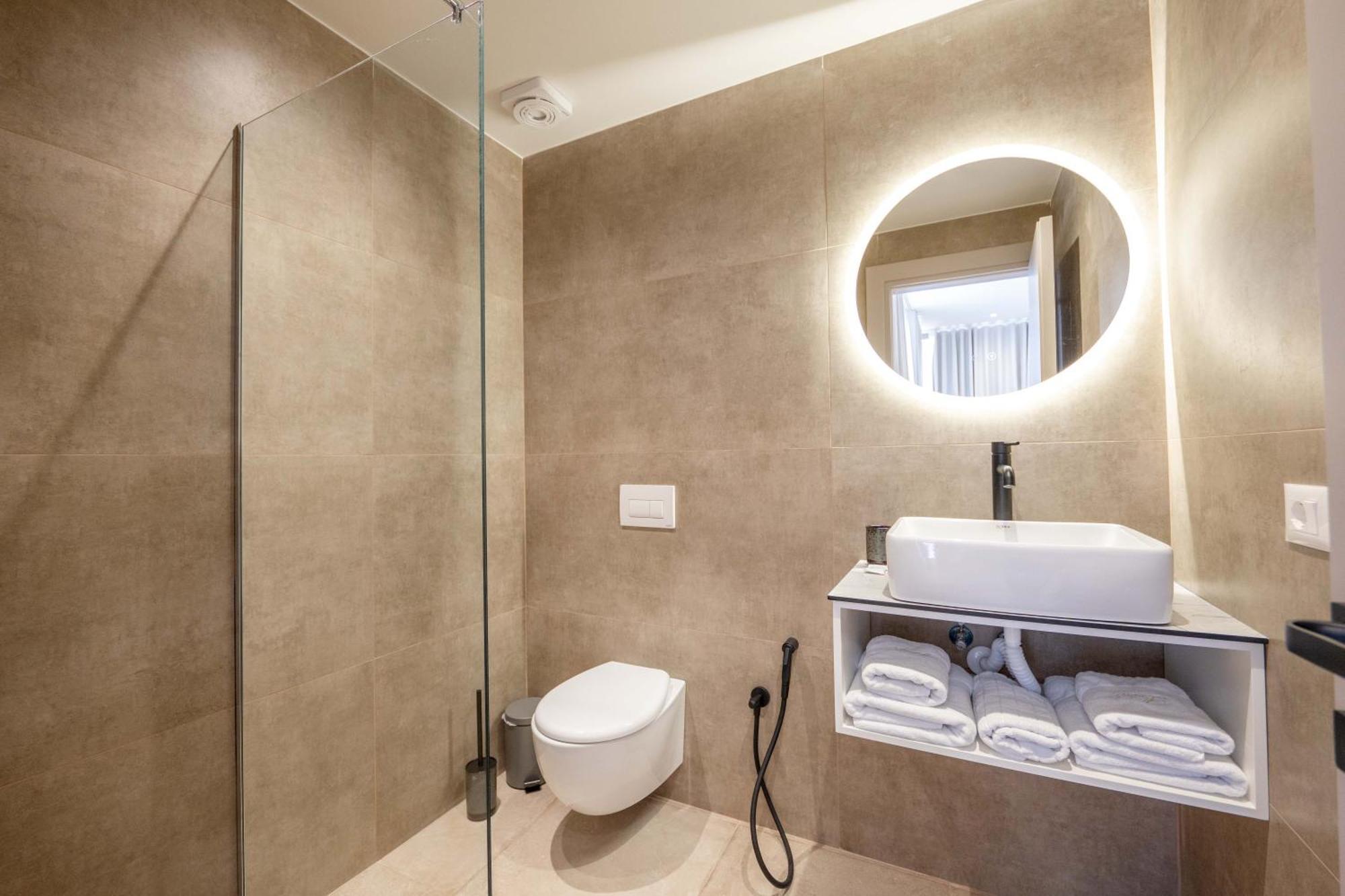 Hotel Mari Al Deluxe Sarandë